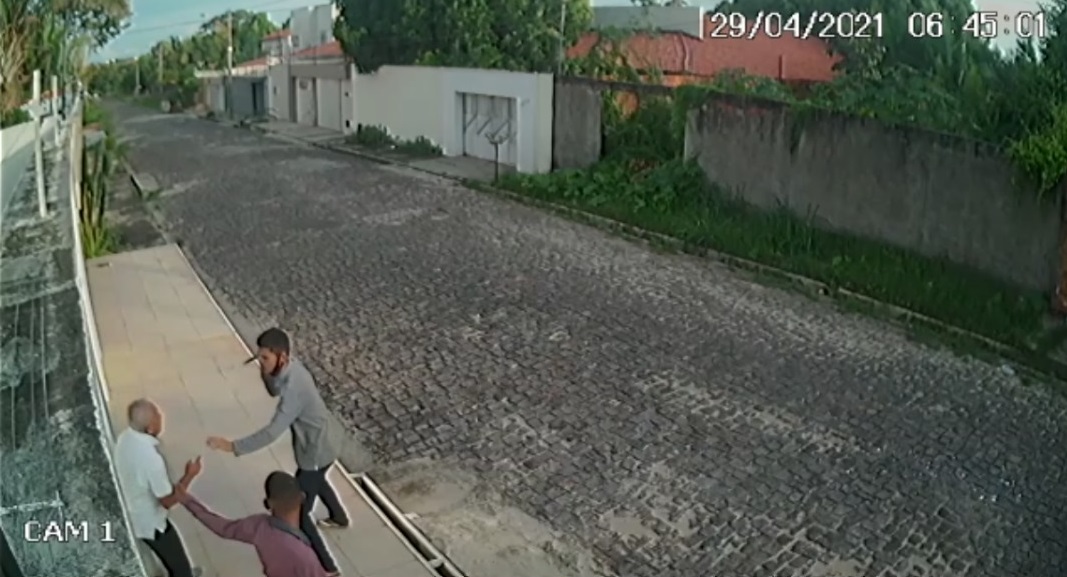 Homens usam de violência para assaltar no bairro Ininga